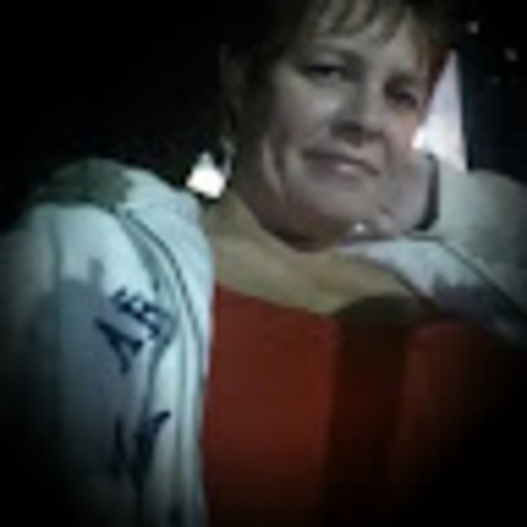 Meet your Posher, Kim - Picture 1 of 1